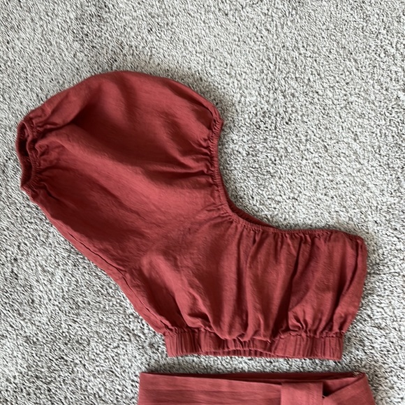 Amalie Cleide Linen One Shoulder Crop Top Midi Skirt Two Piece Set Dusty Clay - Picture 5 of 8